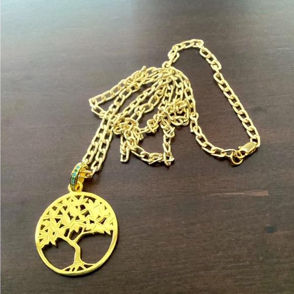 18K Gold Life Tree Pendant Chain Necklace - Picture 2 of 5
